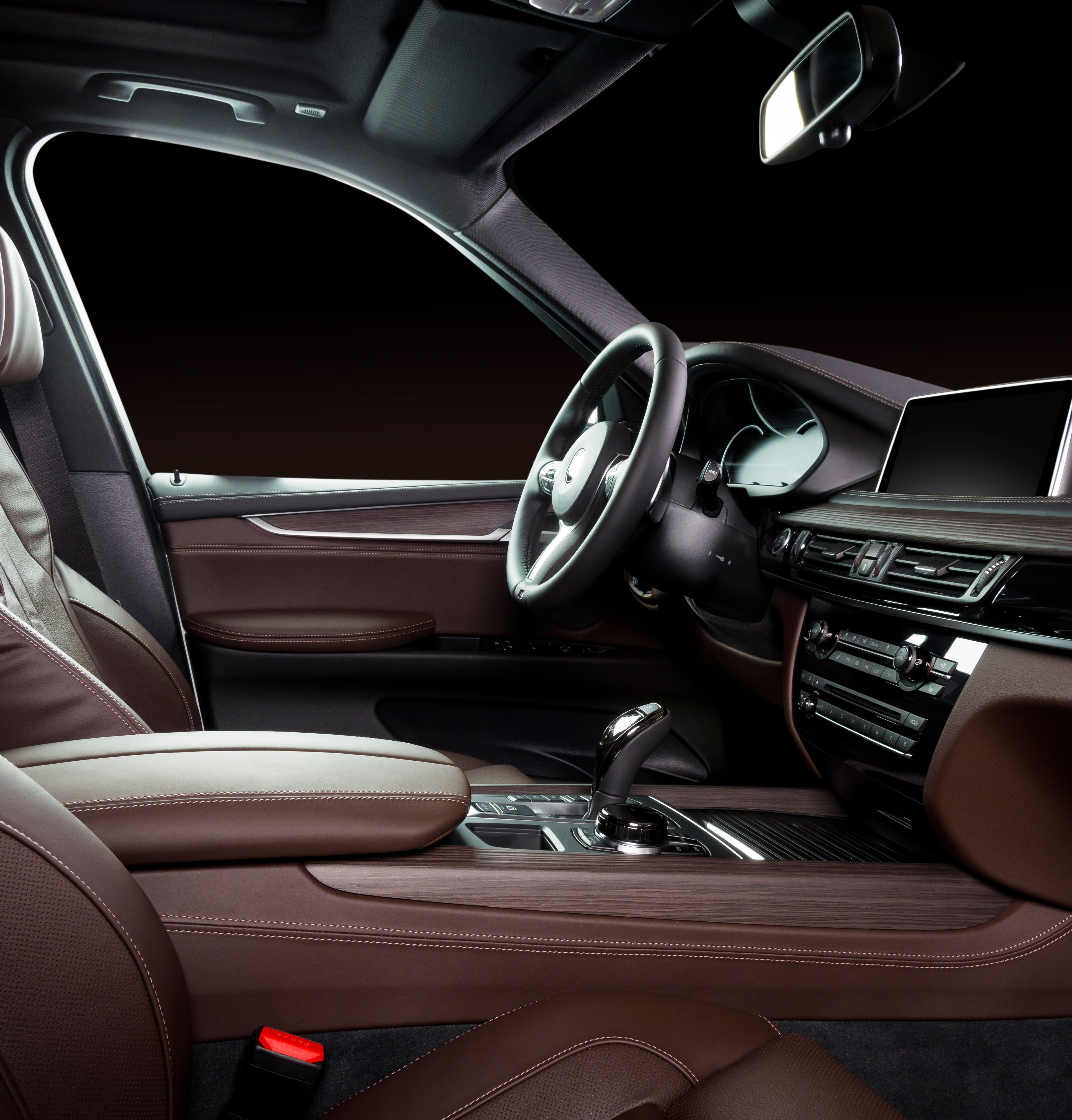 Automotive interiors/exteriors